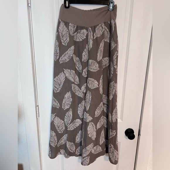 Linen Made in Italy Leaf Print Wide Leg Palazzo Pants - Picture 1 of 4